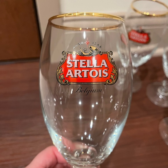 Stella Artois Set of 4 Chalice Beer Glasses 40cl - Picture 4 of 5